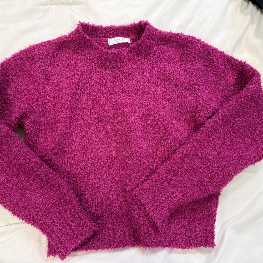 Sage Fuzzy Magenta Crew Neck Sweater